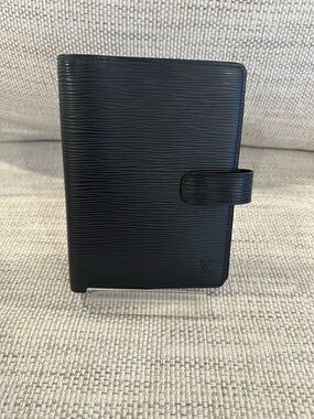 Louis Vuitton Black Epi Leather Agenda Cover with Snap MM